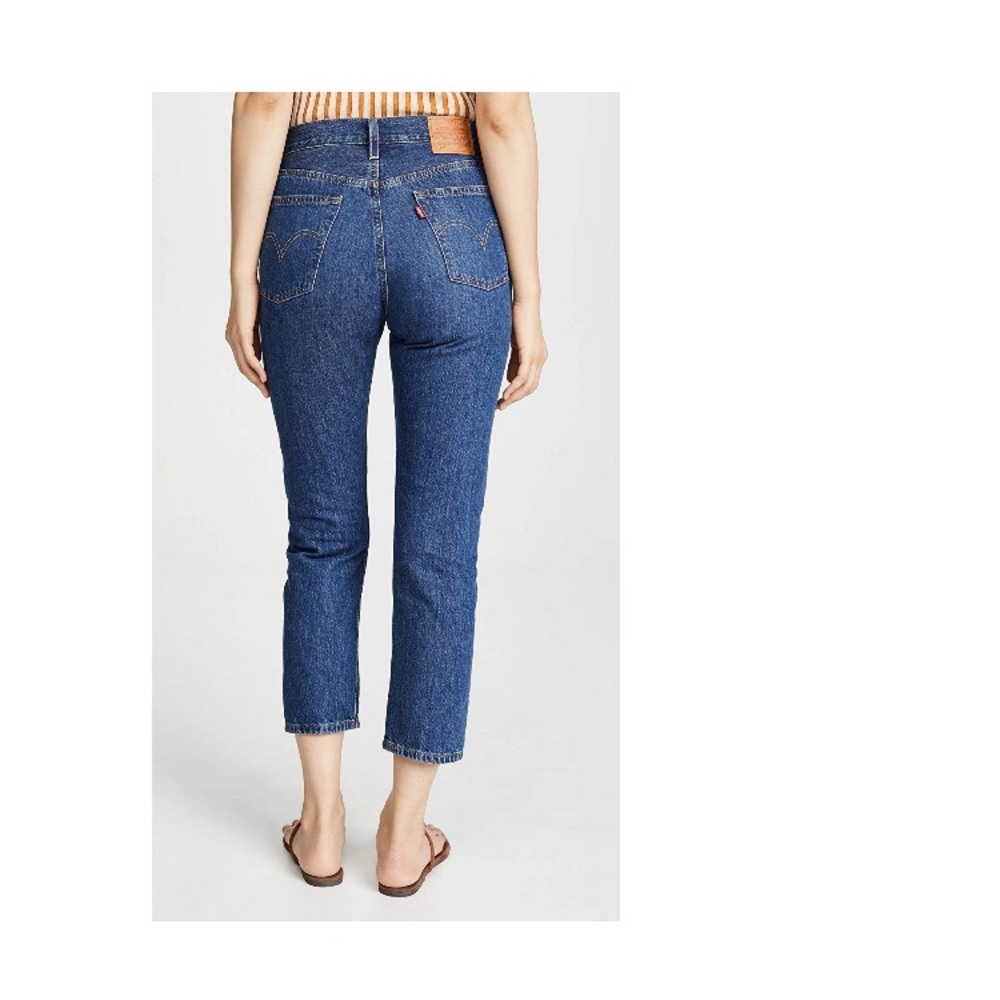 Levi's 501 Crop Jeans - Picture 3 of 6